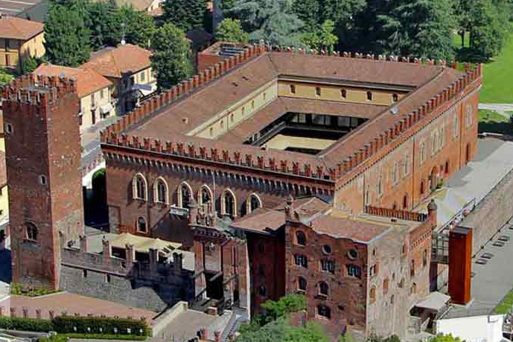 Milano-Restauri-castello-di-carimate-1 Milano-Restauri-castello-di-carimate-1